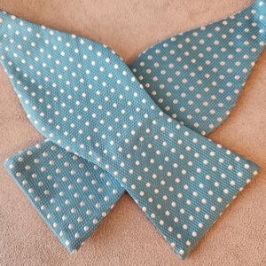 Cremieux bow tie men's turquoise 100%silk polka dot self formal wedding new $35